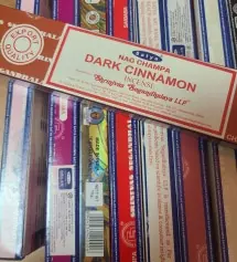 인센스 첨 써보고,다 써갈때 1+1 이라 잘 구매했어요. 집에 들어올때마다 향이 배어있어