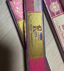 나그참파기본향 담으로 젤 좋아하는 향이예요~ 이 향도 대용량 원츄 합니다~~!!
