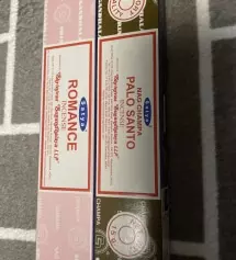 좋아하는 향만 구매했어요 떨어지면 불안할정도에요 방향제로도 좋고 기분도 좋아지는 