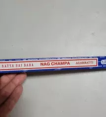 출근준비하며, 퇴근하여 피곤한 몸을 뉘일 때 하루 두번씩 사용해요. 은은한 향이 나를