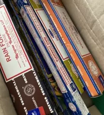 배송 바로 다음날 빠르게 도착하였습니다. 요즘 같이 꿉꿉한 날씨에 너무 좋아요..
