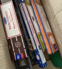 배송 바로 다음날 빠르게 도착하였습니다. 요즘 같이 꿉꿉한 날씨에 너무 좋아요..
