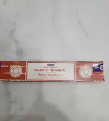 새로운 향이라 궁금해서 구매했어요. 나그참파 인센스는 믿고 구매합니다.
