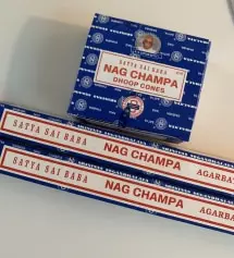 인센스 스틱이랑 콘으로 구매했어요
