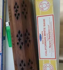 여러가지 인센스 써봐도 나그참파가 좋네요
