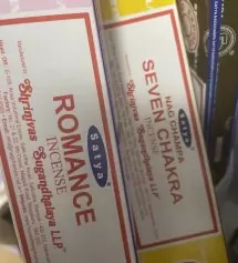 항상 애용하는 제품 중 하나에요! 이번에 세일이랑 증정품도 있어서 좀 더 욕심내서 샀