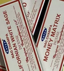 냄새 너무 좋아요 ㅠㅠ 매일 피워두는 중입니다..
