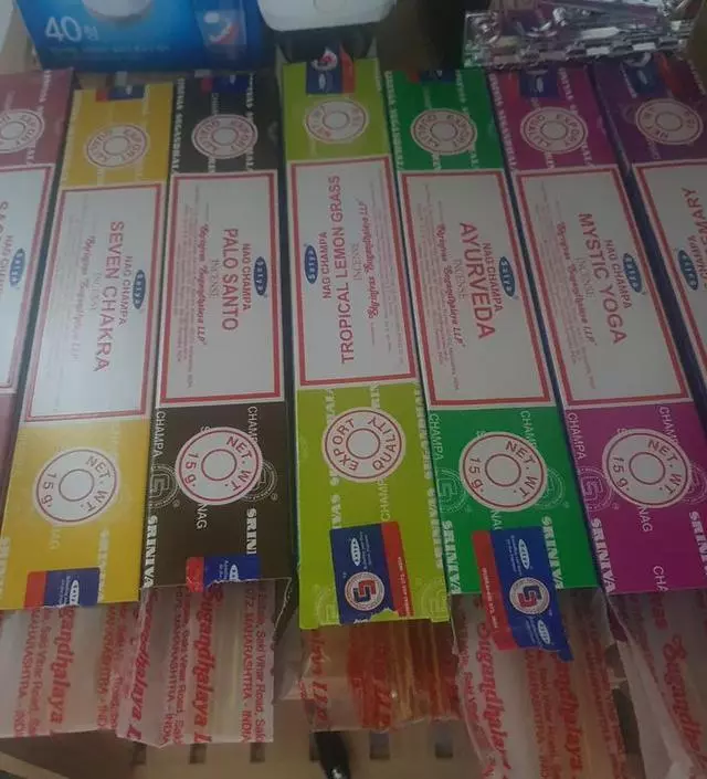 하루에 한 번 번갈아가며 향을 만끽하려고 여러 종류로 구매해봤어요ㅎㅎ
