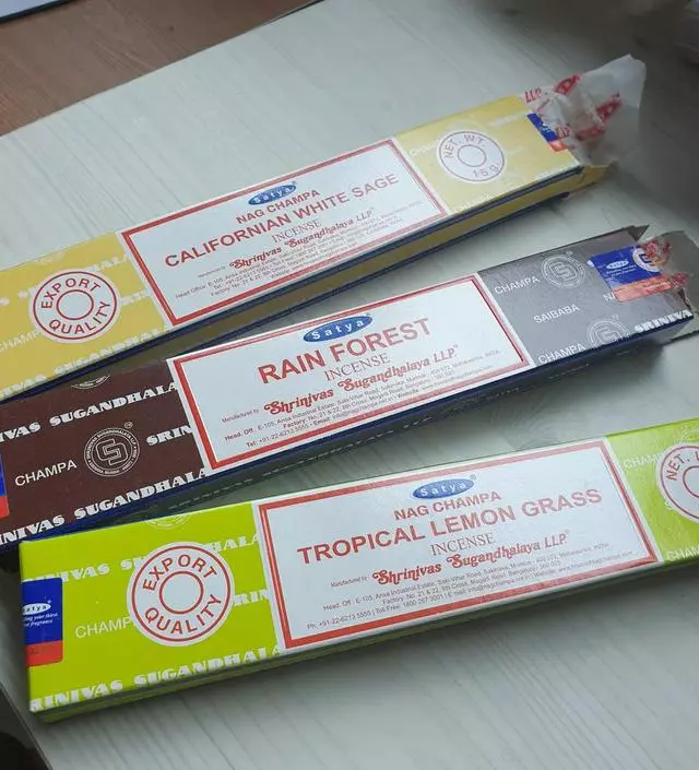 처음엔 비누냄새같았는데 익숙해지니 상쾌해요~
