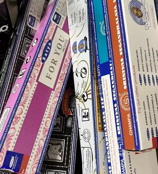 향 골라 피우는 맛이 있네요
