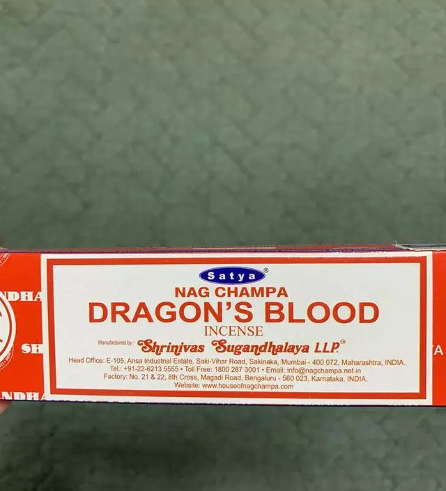 향이 진하지 않고 상큼달달한 향이 납니다
