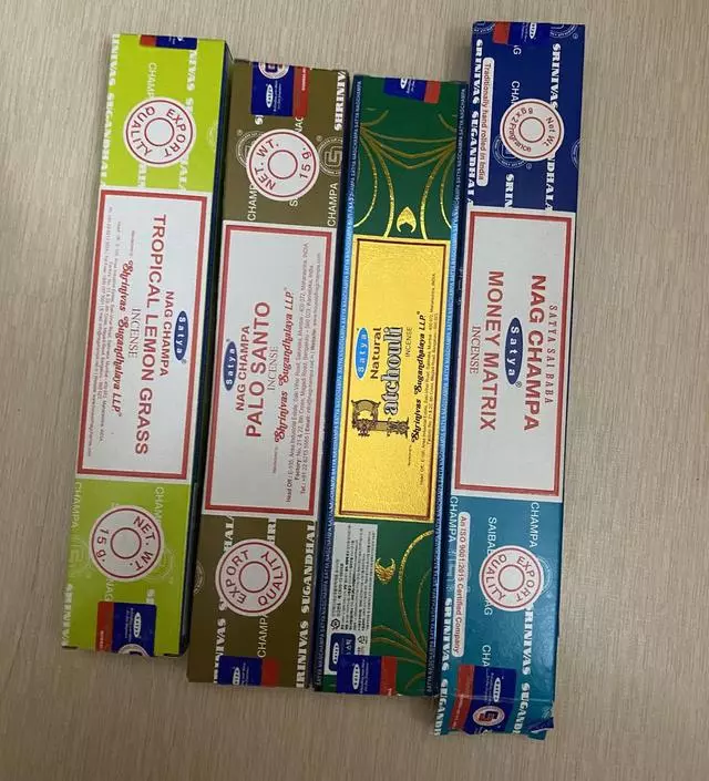 향은 은은하게 퍼지고 좋아요 안좋은 냄새 잡아주는 것 같아요
