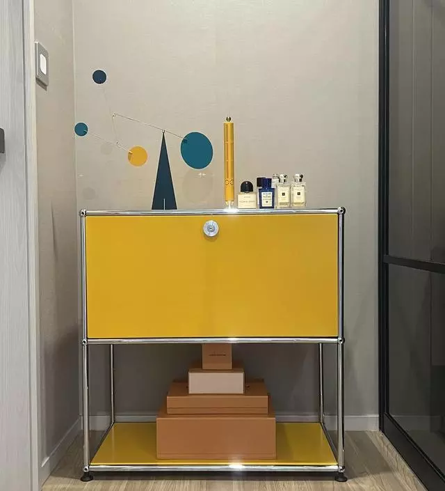 라이터가 없어서 아직 피워보진 않앗는데 포장 뜯자마자 향이 강하게 나네요.. 죻을것 