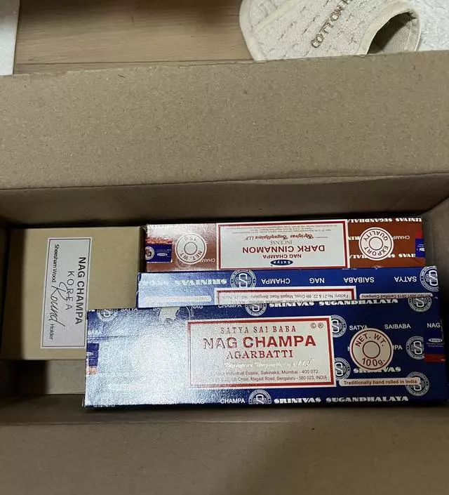 깔끔하게 잘왔어요!!
