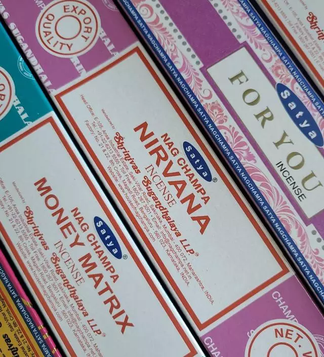 너바나향도 진짜 바닐라같은 향이 나네요 ㅋㅋ 신기해요오 ㅋㅋ
