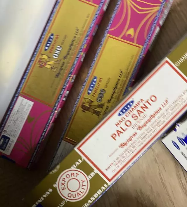 향 맡으려고 샀어요
