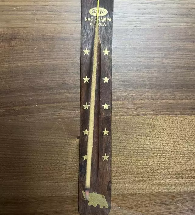 그냥 나둬도 은은하니 향도 좋아요! 옷장에 두니 탈취제 필요 없어요~
