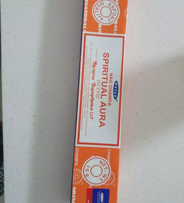 서비스로 인센스스틱도 받고 향도 너무좋아요!
