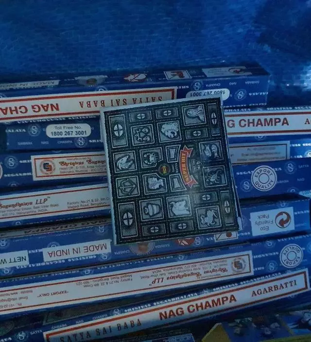 빠른배송 감사합니다. 재품도 파손없이 잘 왔네요.
