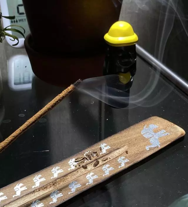 처음으로 나그참파만 사서 사용하다가 너무 마음에 들어서 다른 향도 함께 선택해서 재