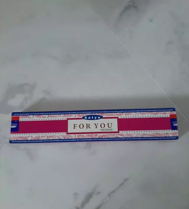 FOR YOU 이름만큼 부드러운 느낌의 향이예요. 인센스스틱은 나그참파죠~~

