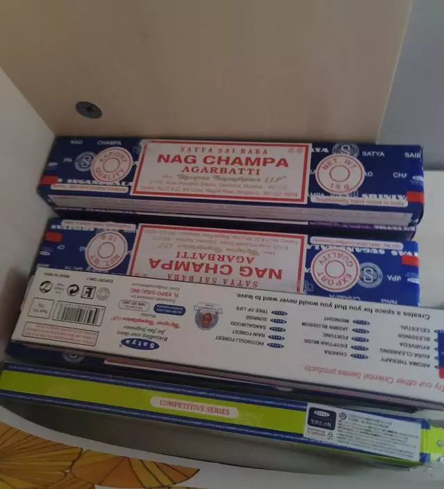 계속사용 하고있는데 좋은거 같습니다 다쓰면 재구매하겠습니다 ^^
