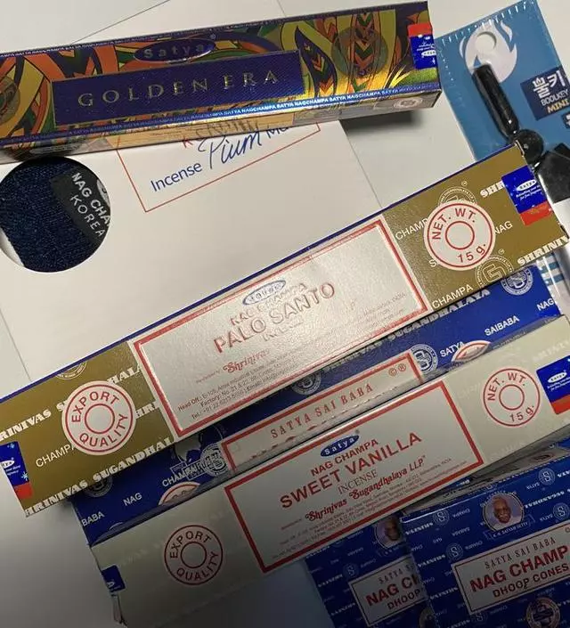 스틱만 사용하다가 콘이 좀 더 향이 진하다고 하여 구매했어요~
