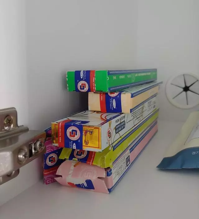 향이좋네요. 심신안정에 좋은것같아요. 박스뜯기도전부터 향기가~~
