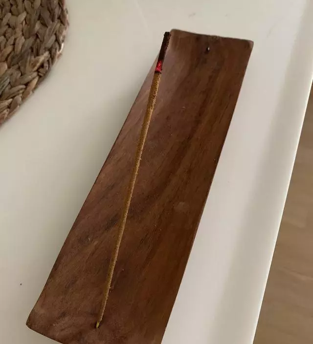 향기가 정말 좋아요 피울때 환기 잘 시켜야할거같아여
