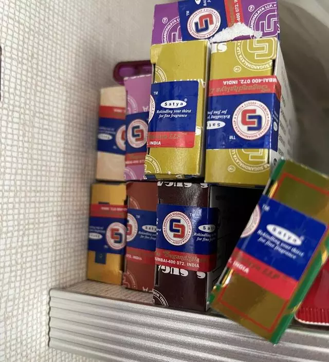 여러개 두고 아침에 사용합니다. 기분이 좋아져요.
