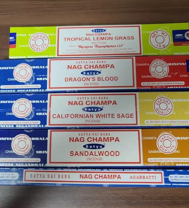 향이 굉장히 다양해서 원하는 인센스 향조 피워볼 수 있어 맘에 듭니다!
