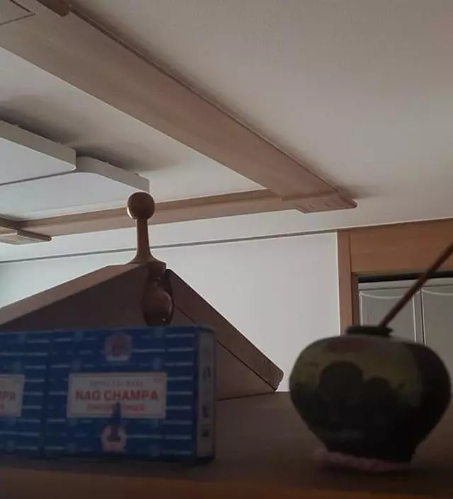 피우지 않아도 집안에 냄새가 퍼져서 좋아요
