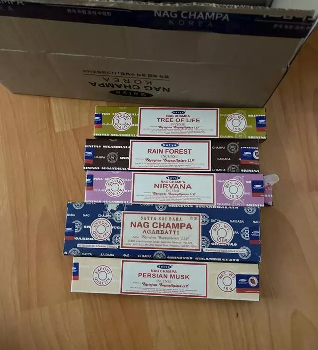 샤워한 후에 향 피워놓으면 릴렉스 잘됨
