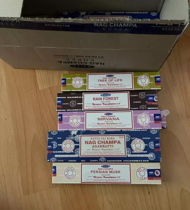 샤워한 후에 향 피워놓으면 릴렉스 잘됨
