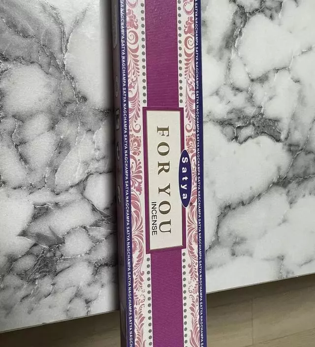 향긋하고 달콤한 향이 풍기네요!! 인도가서 맡았던 그 향이에요!!
