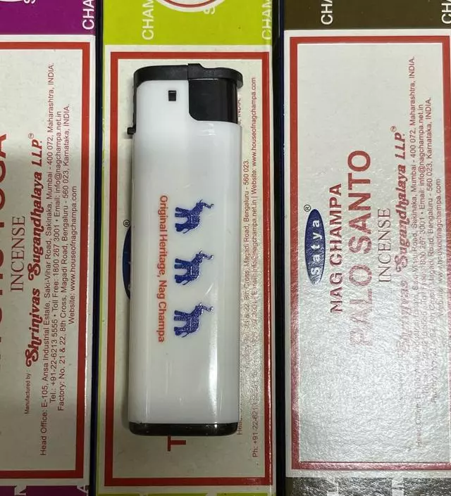 포장이 꼼꼼하진 않았지만 배송 빠르고 좋아요.
