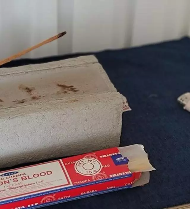 잘 쓰고 있어요 피워두면 힐링 됩니다~~
