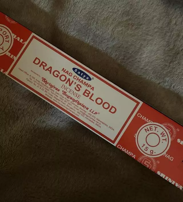 잘 쓰고 있어요 저에겐 이게 최애향인듯하네요 ㅎㅎㅎ
