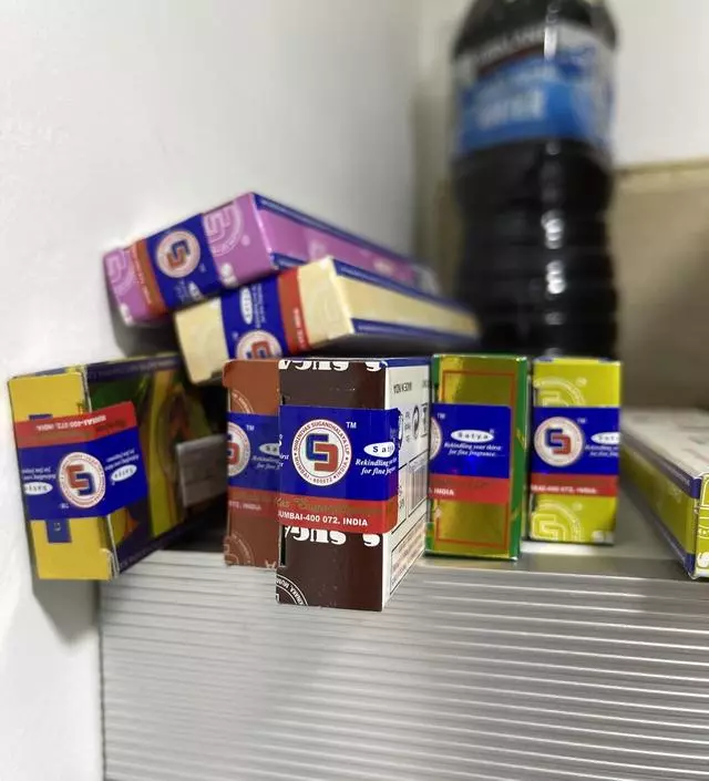 아침에 켜 두면 기분이 좋아집니다. 밀폐된 공간은 위험하니 항상 환기는 필수구요
