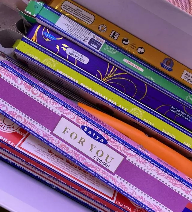 아침마다 필수에요 향도 좋고 너무 너무 좋아요
