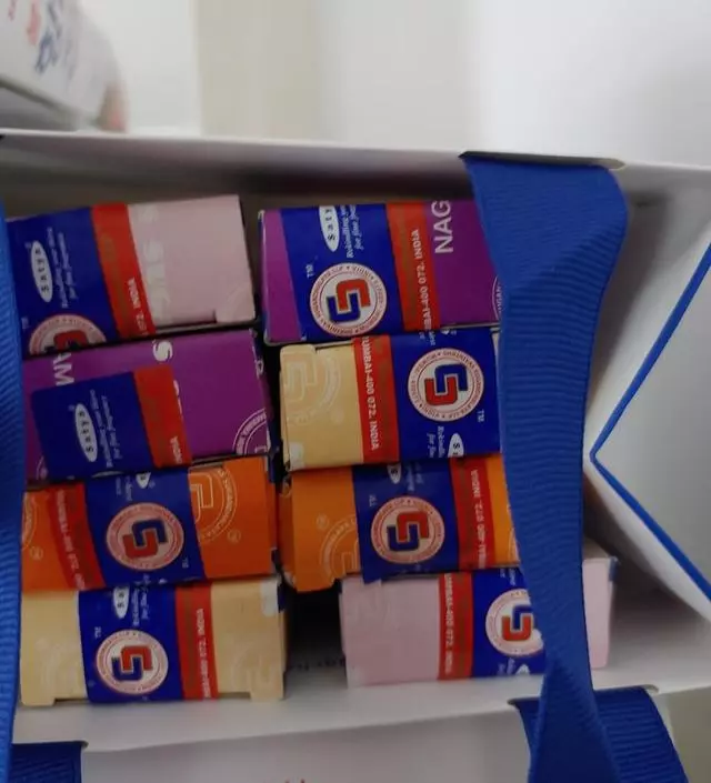 냄새도 괜찮고 가격도 만족해서 구매했네요
