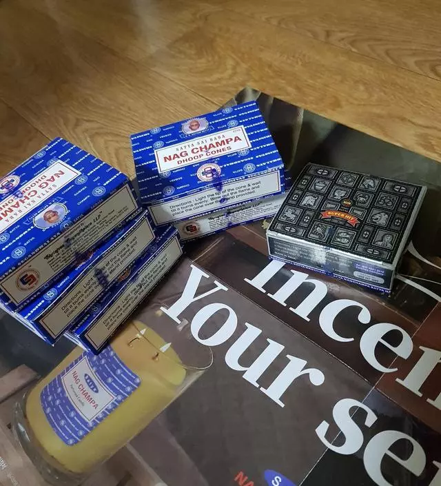 수퍼히트는 안써봤는데 나그참파사면서 같이 사봤어요^^
