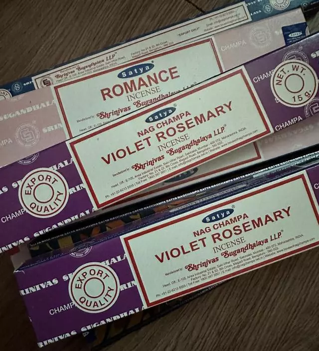 항상 쟁여두고 잘 사용하고 있어요
