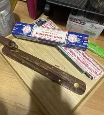 원래 나그참파 오리지널만 썼는데 행사기회를 맞아 여러가지도 써보고 추가증정으로 오