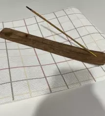 향이 좋고, 집에 냄새를 잡아줘서 좋아요! 특히 주방에서 음식냄새를 잘 잡아주는 것 같