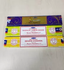 나그참파 인세스 스틱만 2년째 사용중이구요아침에 눈뜨자마자 인도에 온 기분으로 하루