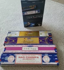 선물받은 인센스 다 써서! 다시 향 주문했어요.
