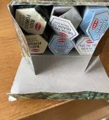 너무좋아요 집에 잡다한 냄새도 잡아주고 향기롭고 최고입니다 또 사려구요
