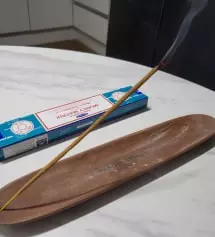 나그참파는 항상 쓰는 향이에요 너무 좋아요
