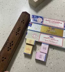 택배 현관에 두고 가셨는데 엛 내리니깐 복도네서 향기가 났어요 ㅋ 정말로요 ㅋ
